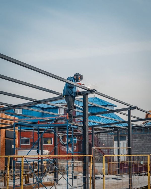 Can Smart Scaffolding Materials Accelerate Construction While Reducing Costs?